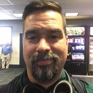 Meet your Posher, Robert